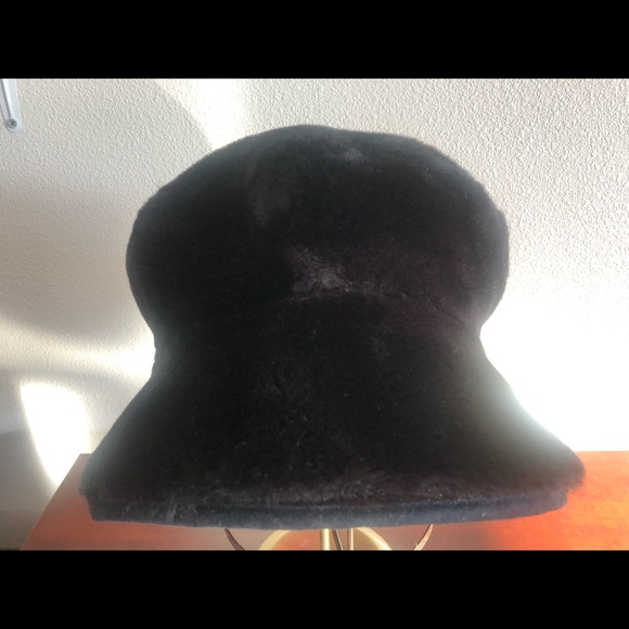 Preston & York Black faux fur Winter bucket hat - Picture 6 of 13